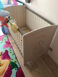 Vends tour de lit et gigoteuse grand mod le winnie l ourson, beige et taupe, en tr s bon le tout est encore en vente chez aubert au prix de 120, je vends. Lit Aubert Winnie L Ourson Neuf Vinted