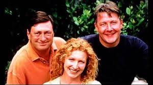 The series was originally hosted by alan titchmarsh, charlie dimmock and tommy. Ground Force Full Theme Tune Bbc Youtube