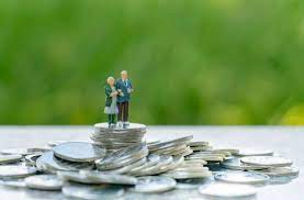 Cadrele didactice care urmeaza sa se pensioneze ca urmare a atingerii varstei standard de pensionare trebuie sa stie ca. Reducerea Varstei De Pensionare VotatÄƒ De Parlament Ar Putea Duce La Falimentarea Sistemului De Pensii Ziarul De GardÄƒ