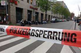 An increase in interest rates is used to slow down inflation and protect the currency. Turkische Bank In Stuttgart Herrenloser Rucksack Sorgt Fur Polizeieinsatz Stuttgart Stuttgarter Nachrichten