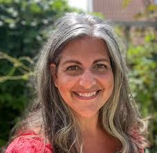 Sandra Healy's Instagram, Twitter & Facebook