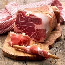 And there's parma ham, mortadella and homemade pâté. Parmaschinken Dop Marmoriert Gustini Feinkost