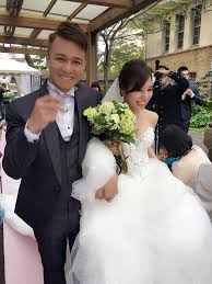 Ulož.to je československou jedničkou pro svobodné sdílení souborů. è²ç«¥å½¤ å½¤å½¤å§å§ æˆ'è¦ªæ„›çš„èˆžä¼´ä»Šå¤©å'Œé•·è·'åå¹´çš„å¥³å‹çµå©šäº† çœ‹ä»–å€'ç›¸è™•çš„æ–¹å¼åªæœ‰ç¾¨æ…• Facebook