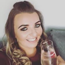 Sara McLeod (@saramcleod1982)