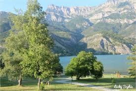 Vacances En Camping Au Lac De Serre Poncon Lucky Sophie Blog Famille Voyage