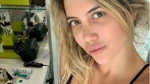 Wanda Nara, brutta avventura al lago: si ribalta con la moto d'acqua