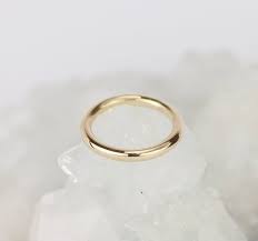 9ct Gold Mens Wedding Band Chunky Wedding Ring 3mm Wedding Etsy Plain Gold Wedding Bands Mens Gold Wedding Band Simple Wedding Bands