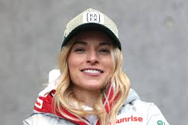 Lara Gut-Behrami crashed