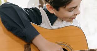 Guitar 4 Week Boot Camp for Newbies and Beginners