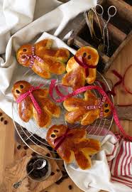Weckmann Rezept Rheinische Weckmanner Zum Martinstag La Crema Rezept Weckmann Rezept Mahlzeiten Ohne Kochen Weckmann Backen