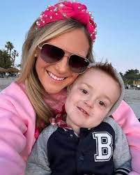 Hannah Meehan's Instagram, Twitter & Facebook