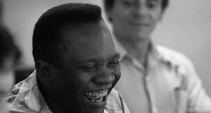 A ema gemeu e a espiral do tempo se alvoroçou