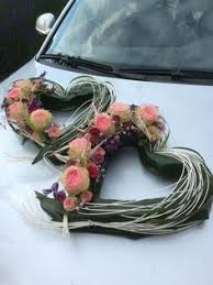 Autogestecke Blumen Andrea Ihre Spezialisten Fur Hochzeits Trauerfloristik Autodeko Hochzeit Autoschmuck Hochzeit Hochzeit Floristik