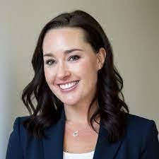 Kara Schueler's Instagram, Twitter & Facebook