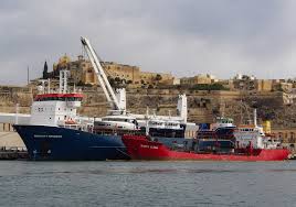 Main ship particulars are length of 111 m and beam of 17. Eemslift Hendrika Eemslift Hendrika Shipfriends