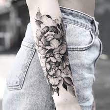 Idee tattoo coeur centre fleche et phrase femme sur avant bras. 100 Magnifiques Tatouages Avant Bras Pour Femme Tatouez
