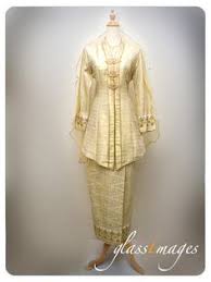 Gadis melayu kebaya satin licin ketat « scare666.com news about kebaya satin licin ketat 0 at scare666.com. 41 Wedding Kebaya Designs Ideas Kebaya Traditional Outfits Wedding