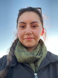 Hello! I'm looking for a room in an apartment for 7/1 that's a reasonable  commuting distance to Kendall Square. I'm currently a grad student at Brown  University and moving to Boston for