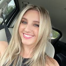 Nicolle Valle and Justin Cable's Wedding Website