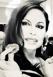 Rhea May's Instagram, Twitter & Facebook