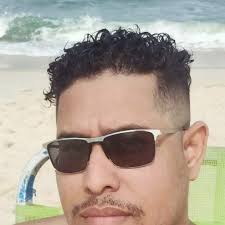 E esse é o homem mais forte do anime 🤣🤣🤣