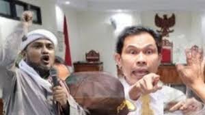Azis dampingi saat di rumahnya. 8jq1socvt9bxxm
