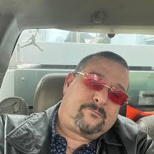 Lori Gonsalves's Instagram, Twitter & Facebook