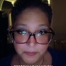 Danielle Moxley's Instagram, Twitter & Facebook