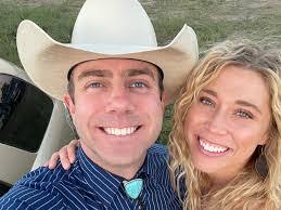 Tori Michael's Instagram, Twitter & Facebook