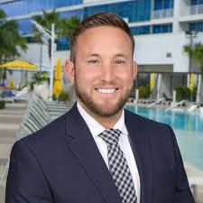 At Columbia Hospitality, we believe in our ability to enhance people's  lives through our incredible team members.