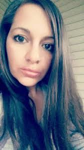 Angela Menna's Instagram, Twitter & Facebook