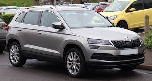 Škoda karoq will support you with numerous safety assistants, simply clever features and connectivity inside the škoda karoq, you'll find technologies that combine apparent contrasts: Datei 2018 Skoda Karoq Se L Tdi S A 1 6 Front Jpg Wikipedia
