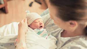 Seperti kelahiran bayi pada umumnya semua mengandung resiko, namun pada kehamilan bayi kembar tentu resiko itu akan lebih tinggi daripada kelahiran seorang bayi saja. Arti Mimpi Melahirkan Anak Buku Tafsir Mimpi 2d Lengkap