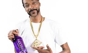 Snoop dogg — the bidness 03:28. Snoop Dogg Mixes His New Gin In Minnesota Twin Cities Business
