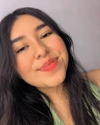 Hilda Arriaga's Instagram, Twitter & Facebook