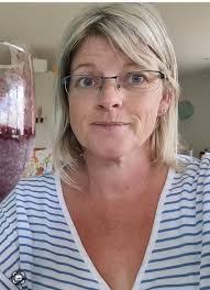 Hi, been here a few weeks so I guess it's time to be brave and introduce  myself! I'm 44 starting weight 78kg, wanting to get down to 68kg. I've been  doing mostly