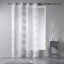 Ce voilage vous permettra de vous protéger des rayons du soleil tout en laissant passer la lumière. Rideau Voilage Rondina 140x240cm Blanc Gris