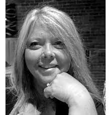 Donna Moniz's Instagram, Twitter & Facebook