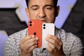 Reviewing the iphone 12 mini and the iphone 12 pro max at the same time has been an exercise in extremes. First Iphone 12 Mini Hands On Video Shows Just How Tiny It Is The Verge