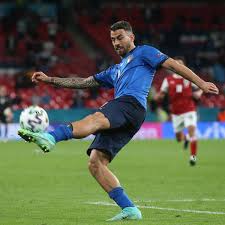 Leonardo spinazzola zegt dat hij 'binnenkort zal terugkeren' terwijl hij naar rome gaat om verdere medische onderzoeken te ondergaan na zijn blessure tegen belgië. Zwnlxy1v1yj Im