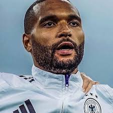 🎙️ فابريزيو رومانو ؛ 📌 لا يزال نادي برشلونة مهتمًا جدًا بجونثان تاه. لم  تُبرم الصفقة بعد، ولكنه بلا شك خيار متاح لبرشلونة. كما أن أندية من إيطاليا  وإنجلترا تتابعه عن كثب. 🇩🇪🔵🔴