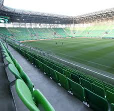 Emellett pest megye székhelye is, de nem része annak. Fussball Ungarn Erlaubt Spiele Mit Zuschauern Welt