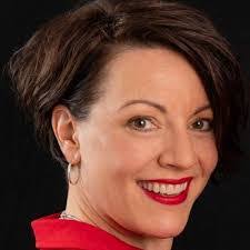 Renee Philippi's Instagram, Twitter & Facebook