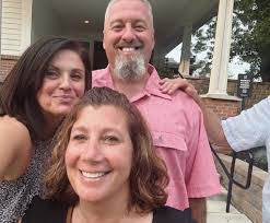 Deanna King's Instagram, Twitter & Facebook