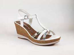 Découvrez la nouvelle collection été 2021!découvrez les nouvelles tendances, les chaussures mode pour femme : Sandale Blanche A Talon Compense Tamaris Pour Femme Pointure Plus