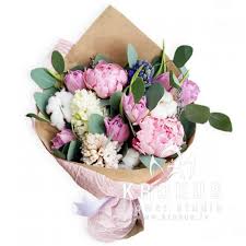 Mehr als 120 campingplätze in frankreich. How Much Does A Bouquet Of Peonies Cost The Price Of A Bouquet Of Peonies In The Best Floristic Studio In Riga