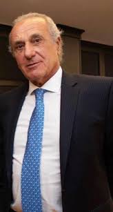 Ernesto Ballesteros. Artista, Comisario