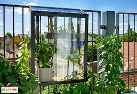 Mini Serre De Balcon En Verre Trempe Juliana Balcony Serre Balcon Potager Balcon Et Mini Serre