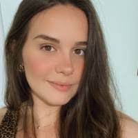 Beatriz Goetz's Instagram, Twitter & Facebook