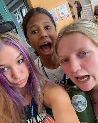 Natalie Busch's Instagram, Twitter & Facebook